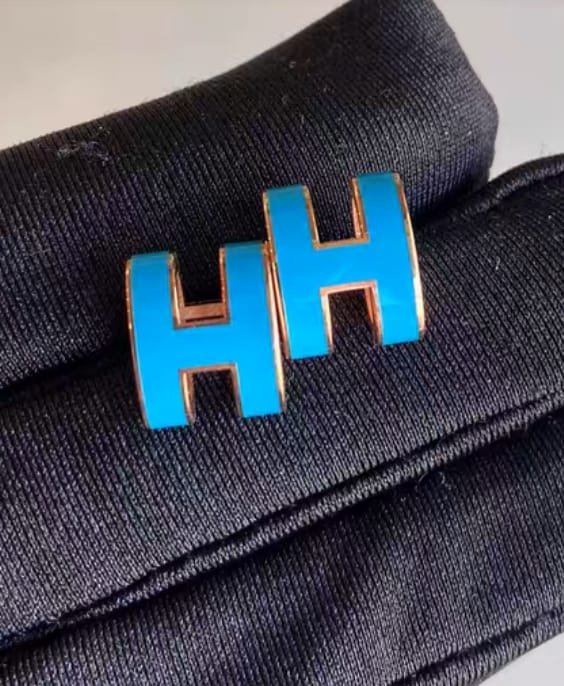 Hermes earring